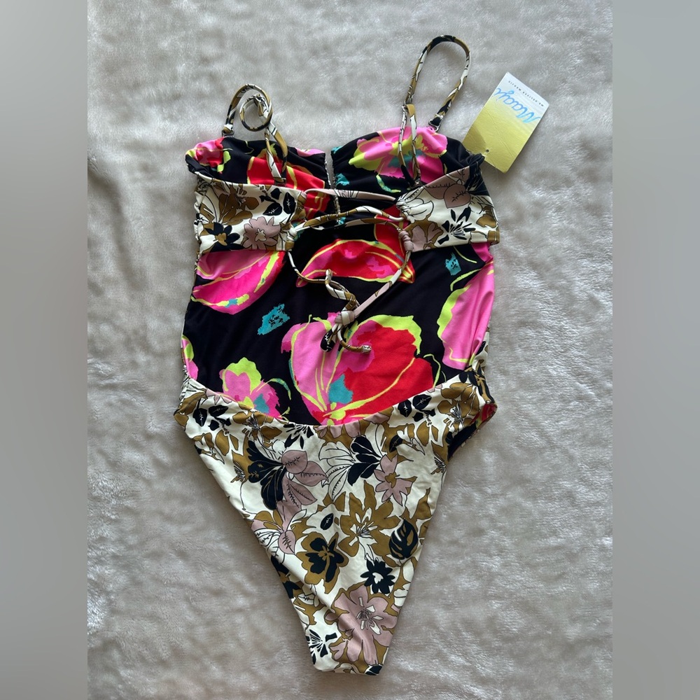Reversible Floral One-Piece Swimsuit - Picture 11 of 13